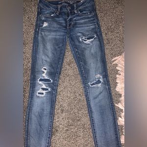 NICE AMERICAN EAGLE JEANS. Well kept, smoke free/clean home. Size 2!